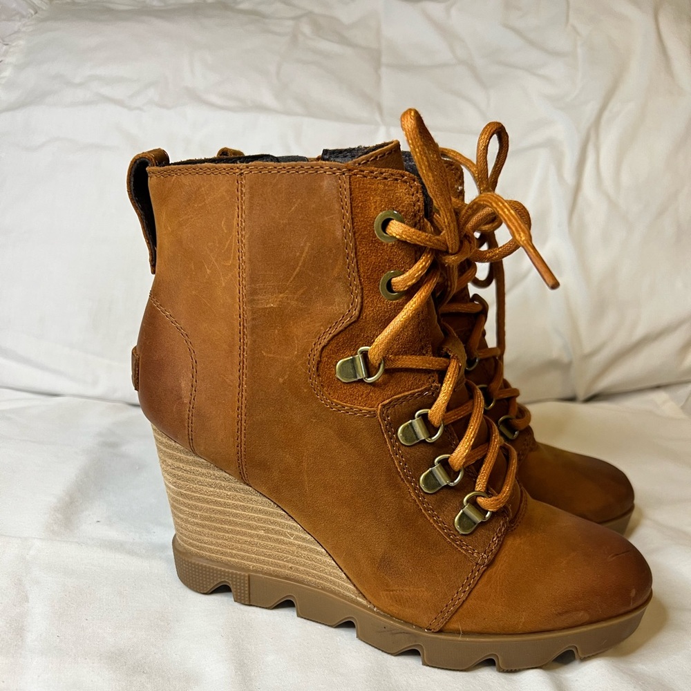 Sorel Joan of Arctic